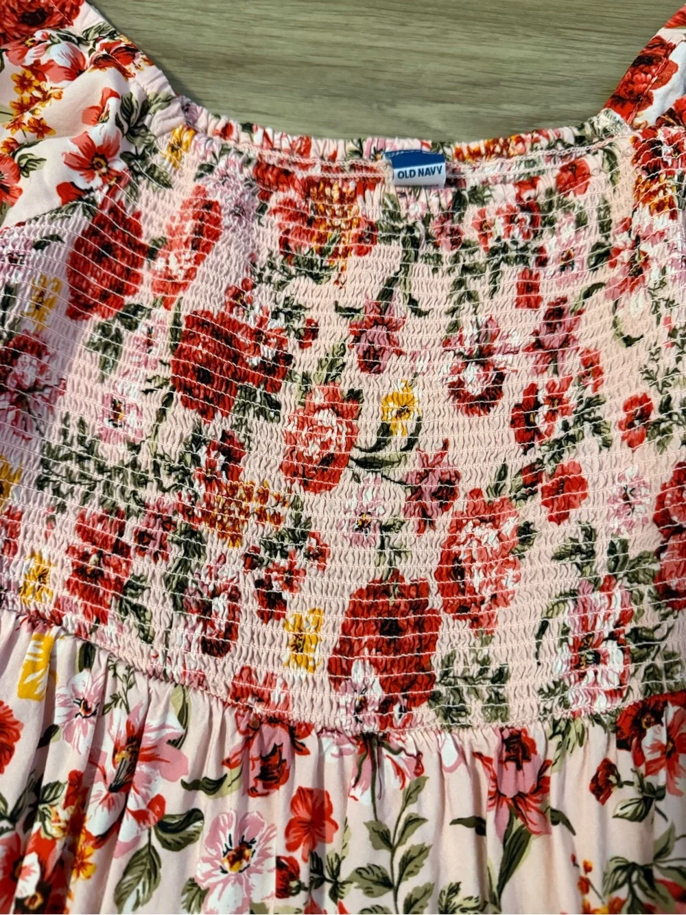 FREE with bundle 
Old Navy Pink Floral Smocked Long-Sleeve Dress - Picture 3 of 7